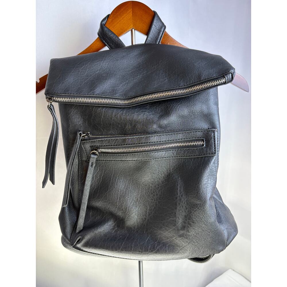 Vintage Style Black Faux Leather Convertible Backpack Women's Slouchy Zip Pocket